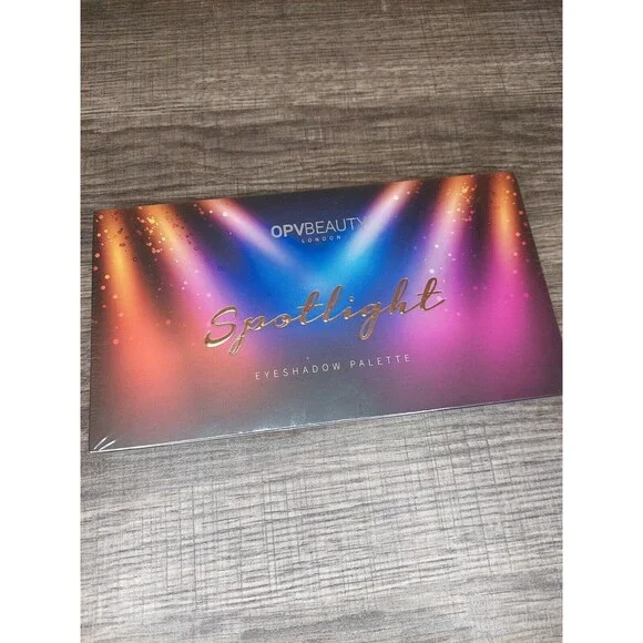 OPV BEAUTY SPOTLIGHT Eyeshadow Palette Full Size 18 Shades Sealed NIB - Picture 2 of 3